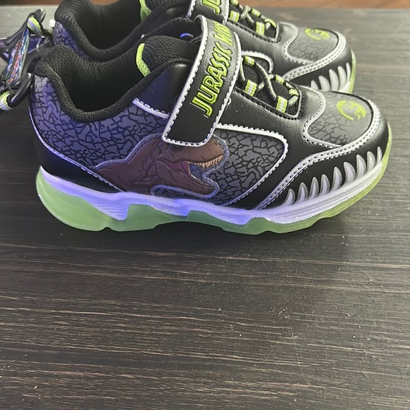 New Jurrasic World Kids Shoes - Black and Green - Picture 4 of 5